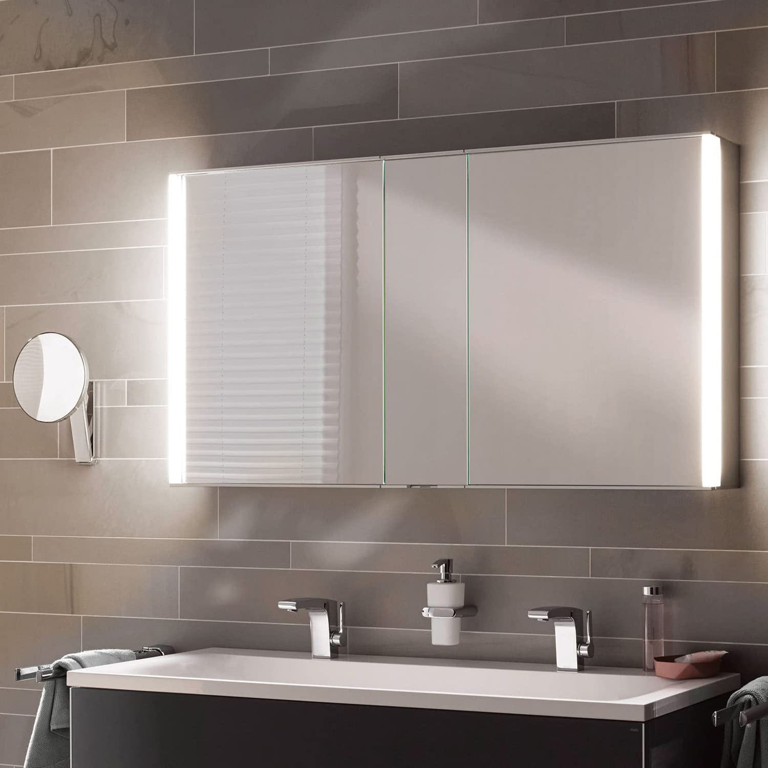 keuco-royal-match-spiegelschrank-120-cm-led-2-t-rig image 4