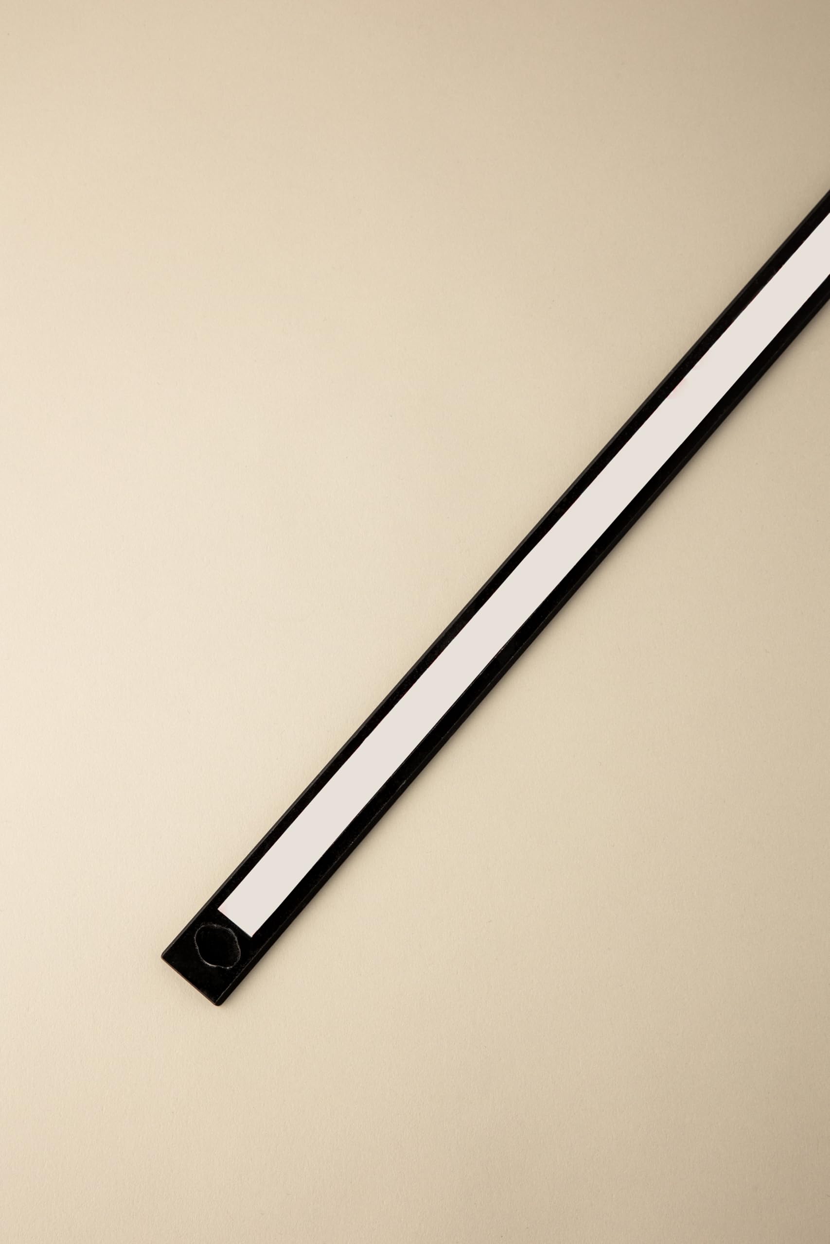 cosmic-alife-wandschiene-60-cm-wei-perle-aluminium image 3