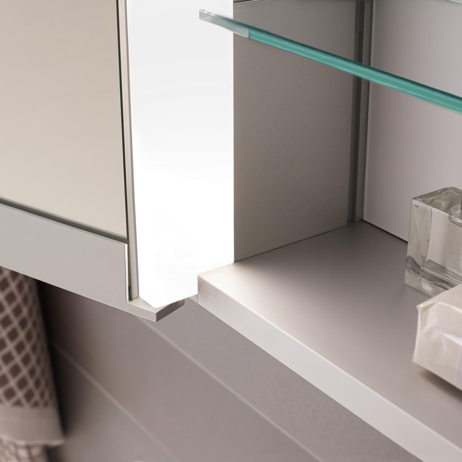 keuco-royal-match-spiegelschrank-120-cm-einbau-led-dimmbar image 8