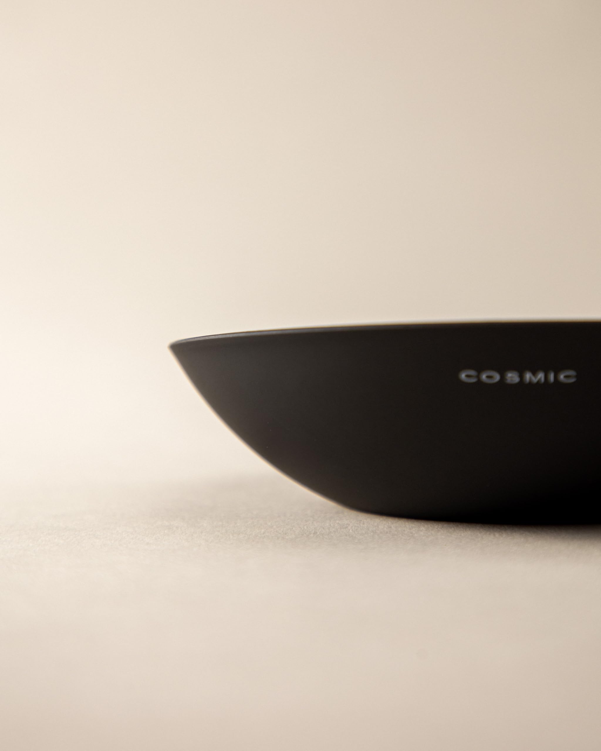 cosmic-saku-seifenschale-mattwei-acryl-130-mm image 3