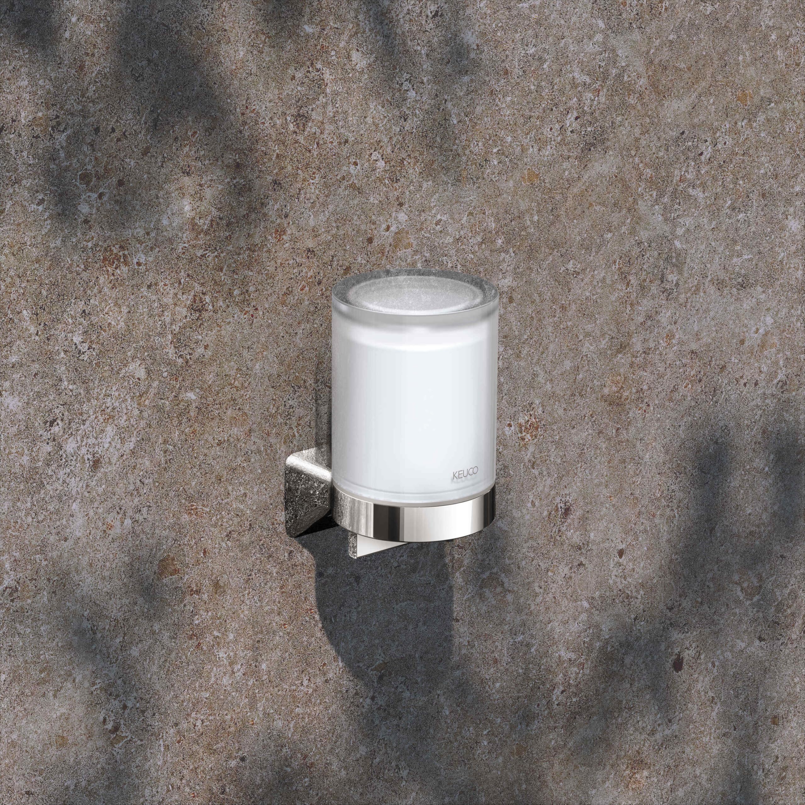 keuco-reva-seifenspender-180-ml-chrom-ohne-bohren image 3