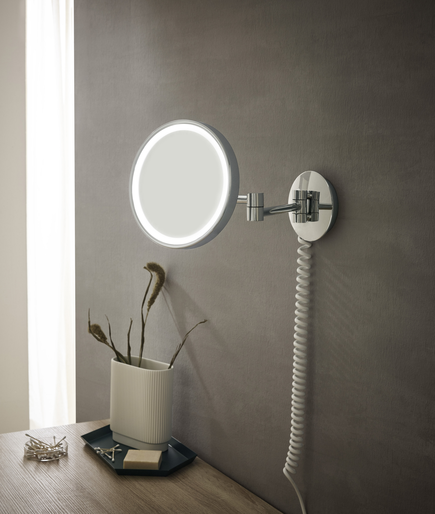 frasco-sential-led-wandspiegel-rund-203-mm-3-fach-2-armig image 2