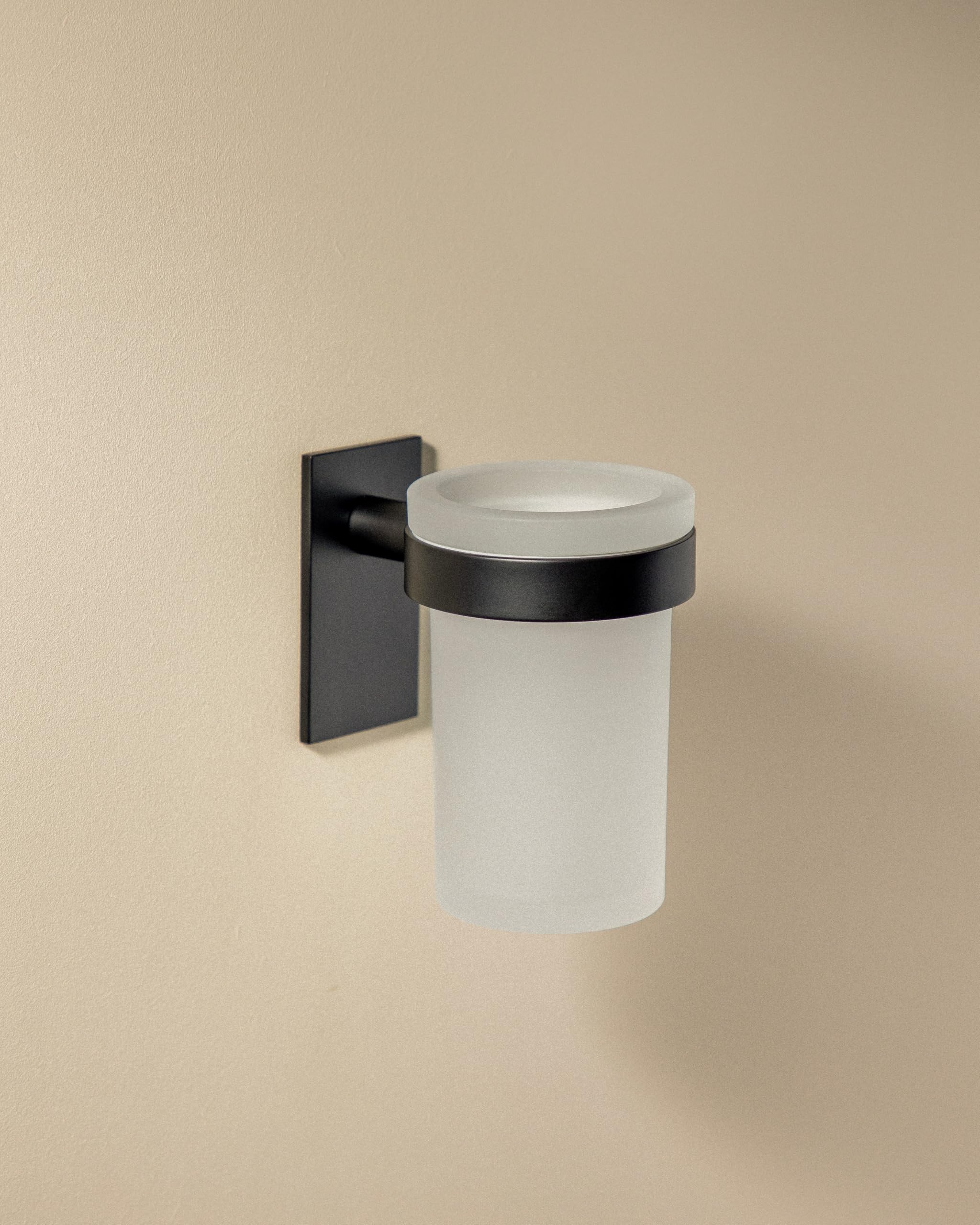 cosmic-stick-zahnb-rstenhalter-glas-schwarz-matt image 2