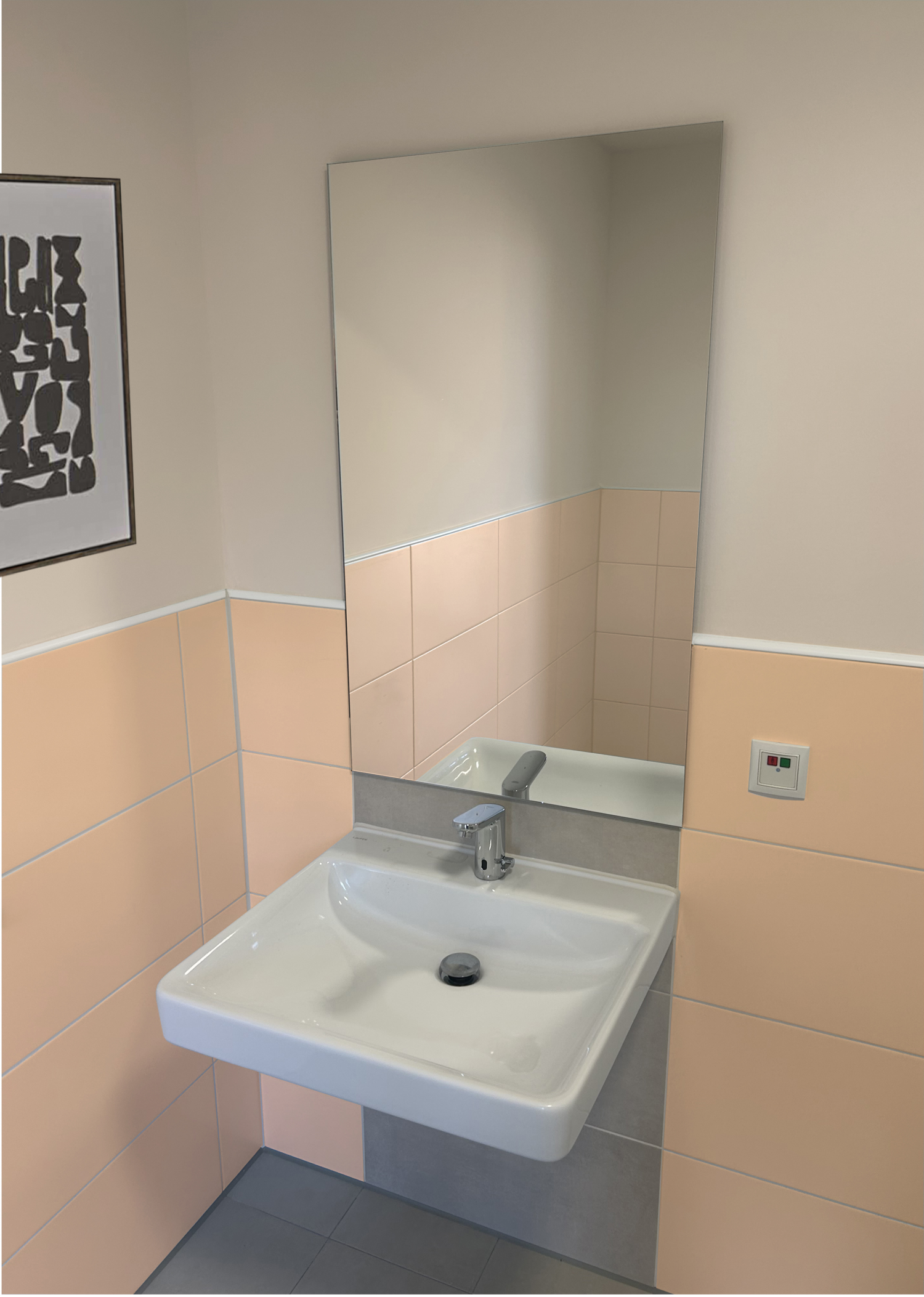 frasco-centric-free-spiegel-55x100-cm-mit-splitterschutz image 2
