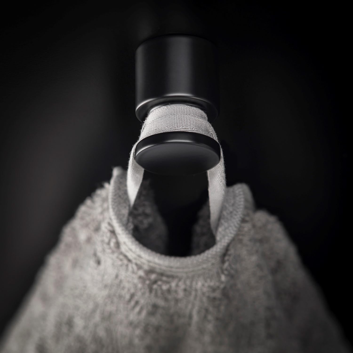 cosmic-b-w-badhaken-schwarz-matt-metall-einzelhaken image 3